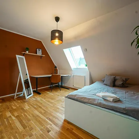 Apartment Modern Maisonette - 4br - By Slight Edge *