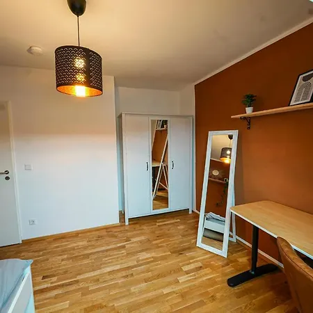 Modern Maisonette - 4br - By Slight Edge Apartment *